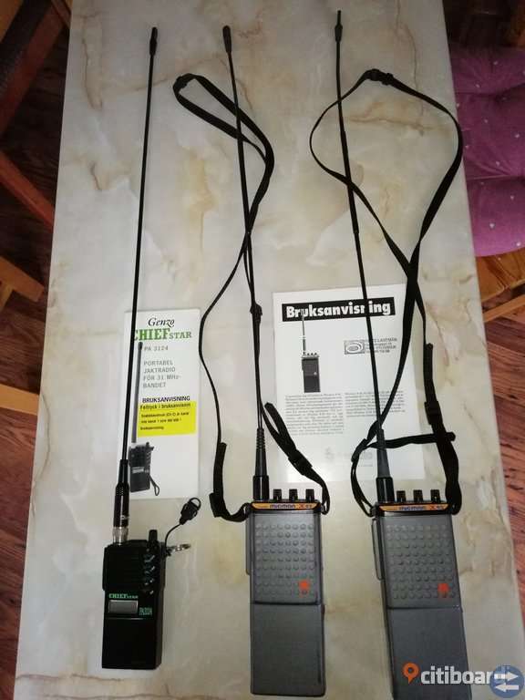 3 st Jaktradion 2 olika
