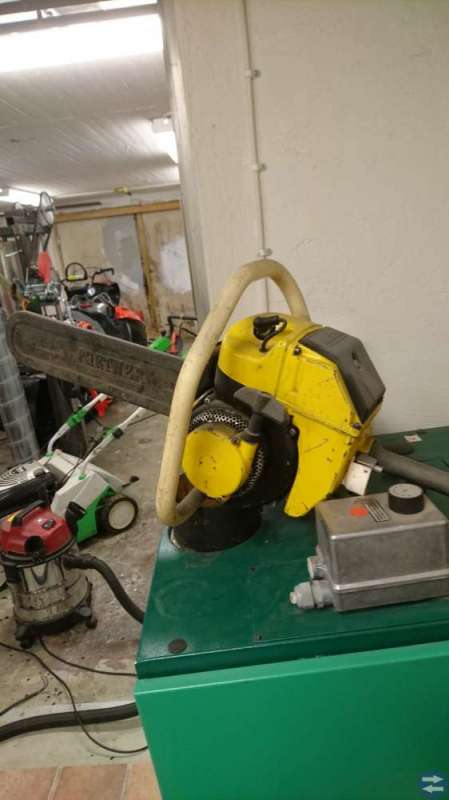 Gammal motorsåg