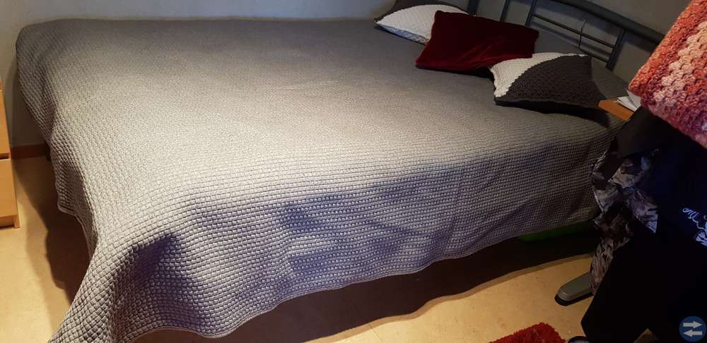 Resårmadrass inklusive bäddmadrass 120cm