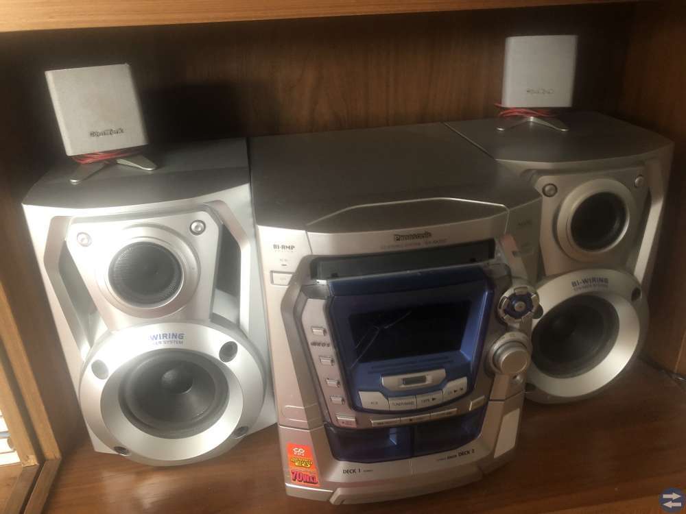 Stereo med extra högtalare