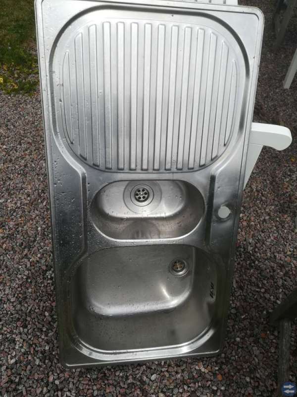 Diskbänk för inbyggnad
