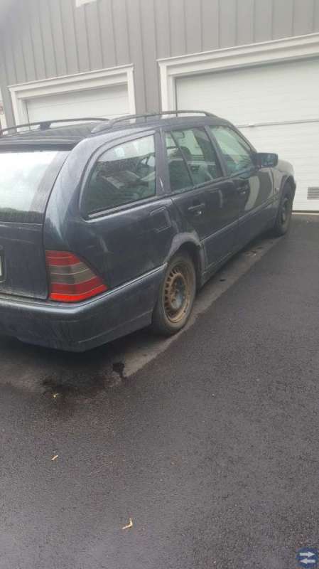 MERCEDES-BENZ C180 1998