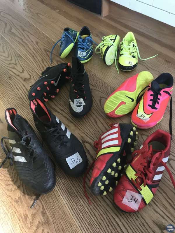 Fotbollskor, futsal/innebandy skor