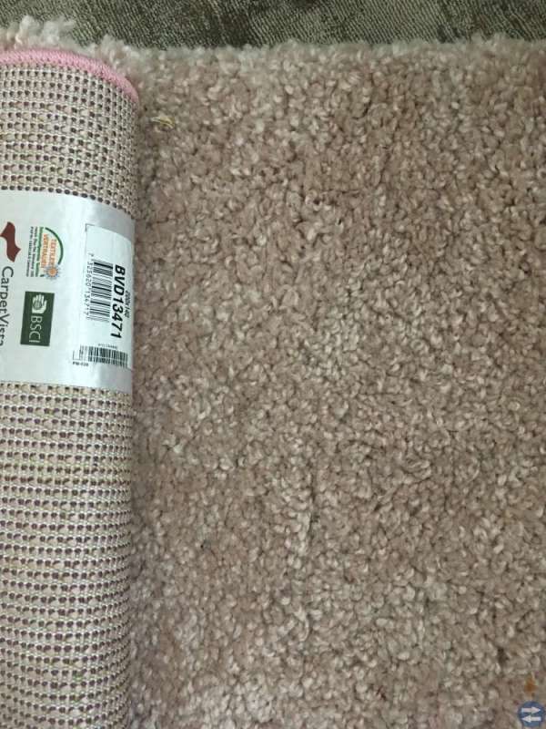 En fin Rosa Rya Matta 200x140 nästan ny.