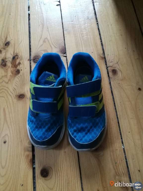 Adidas skor