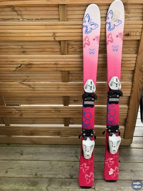 Skidor med bindning, 95cm