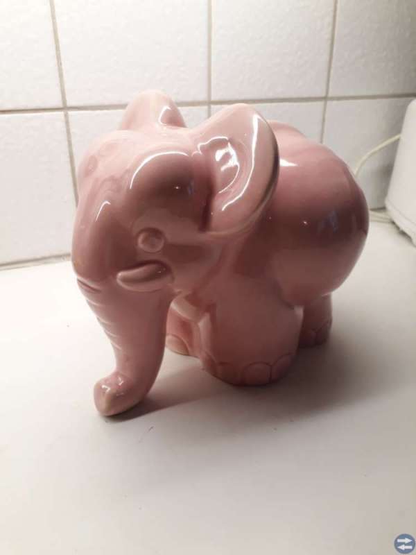 Rosa Elefant