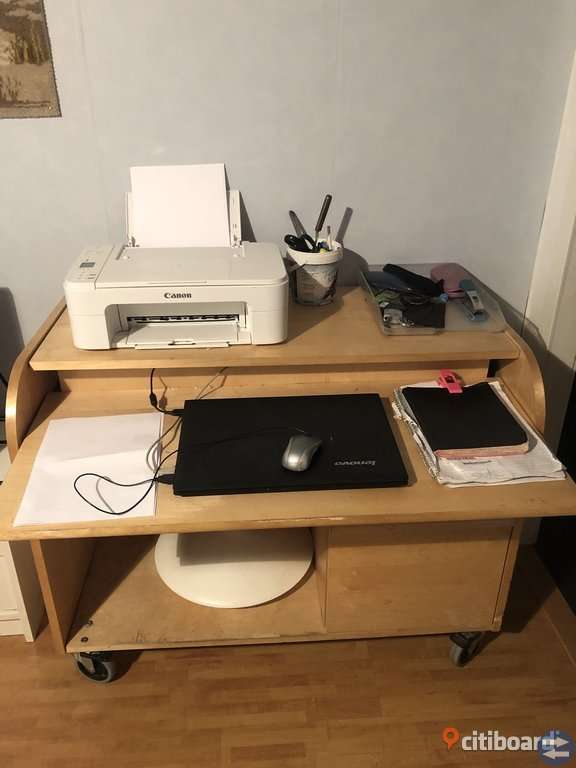 Datorskrivbord Uppsalatorget.se Annonsera gratis på skrivbord med lådor citiboard.se
