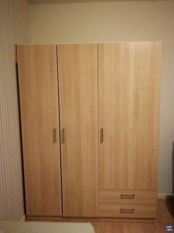 Klädskåp