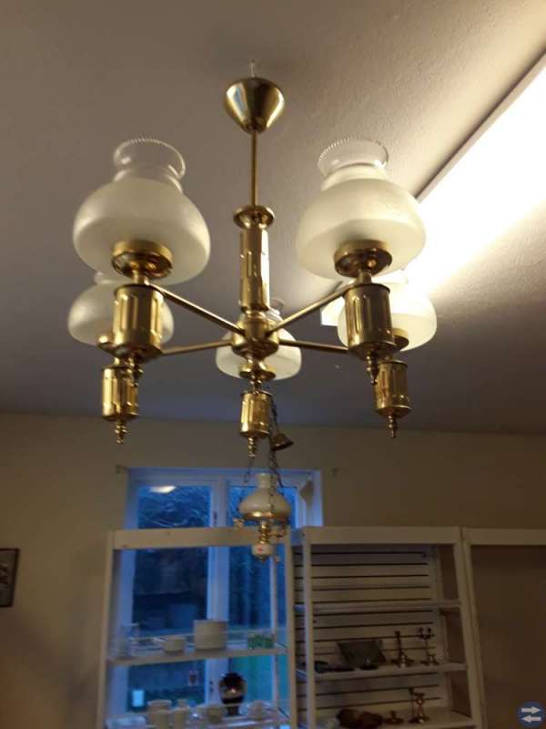 Lampa mässing