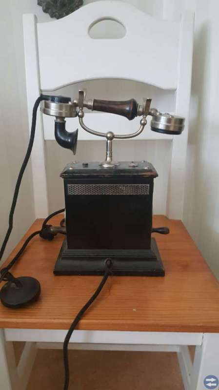 Antik telefon ca början av 1900 talet